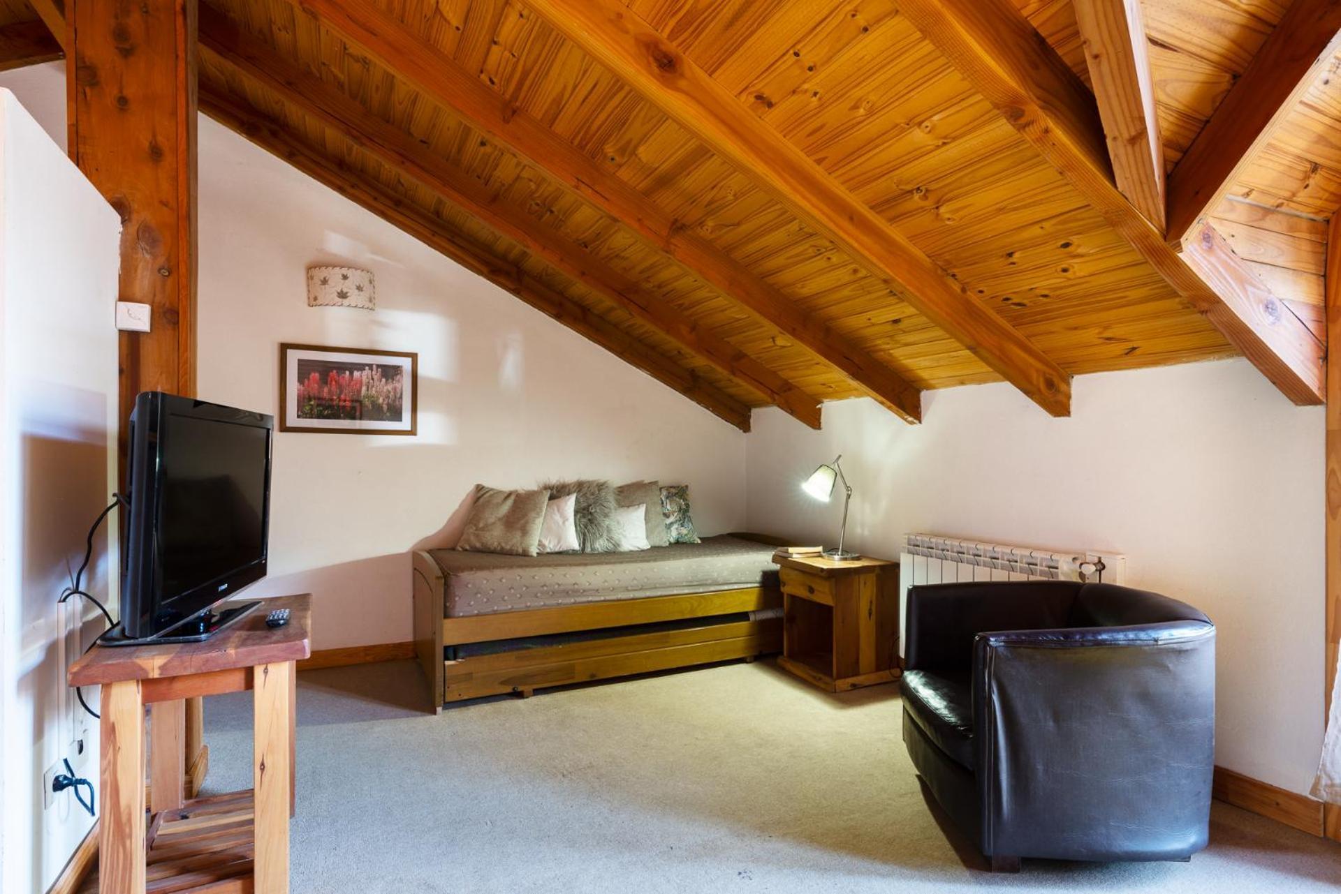Sofia Lodge *